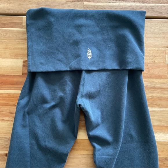 Free People Movement Moon Shadow Legging - Picture 3 of 7